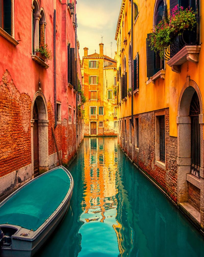 Venice canal scene